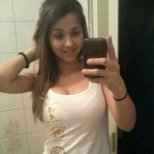 Se quem eu amo tem amor por mim
Eu sei que ainda estamos muito longe do fim (8)
