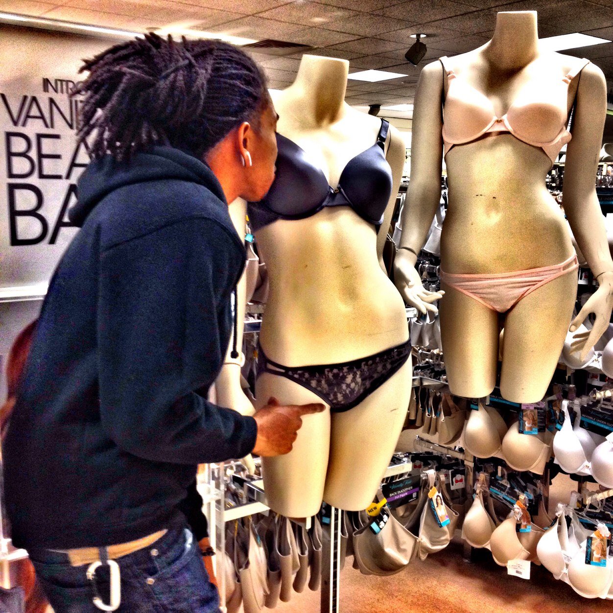 atomic_darius's profile picture. 19. VisualArt(is)+. Inglewood nappyhead. I'm a peaceful lord, but I will fuck you up.