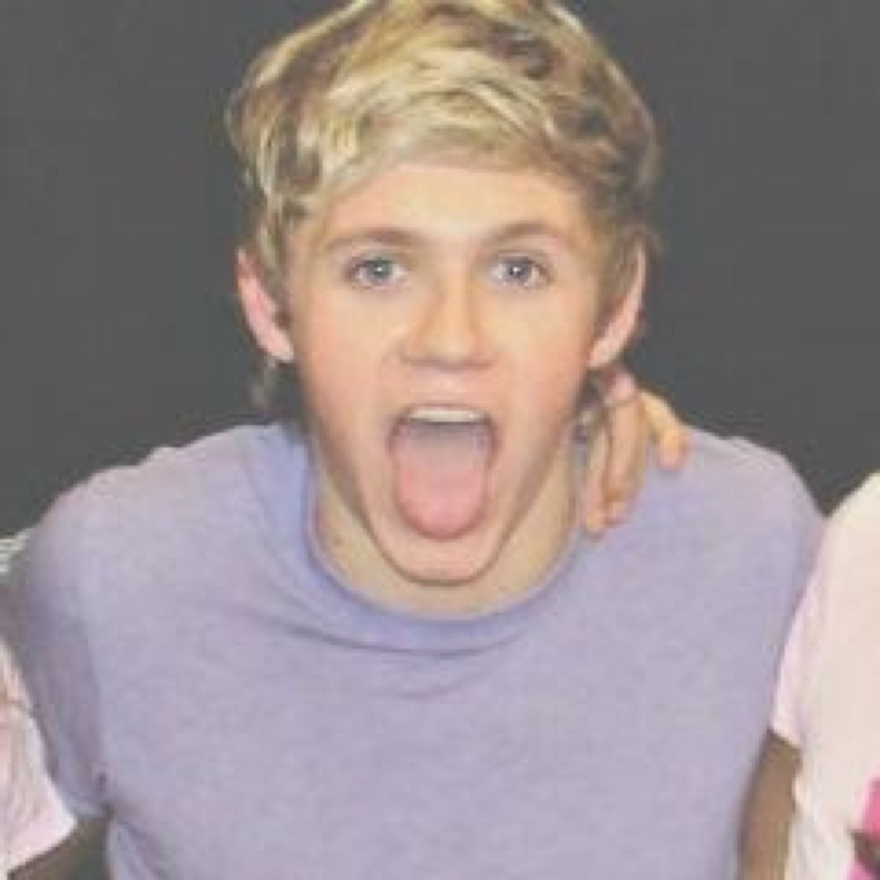 Hey! Go follow @tommocappuccino and i'll follow back :)
