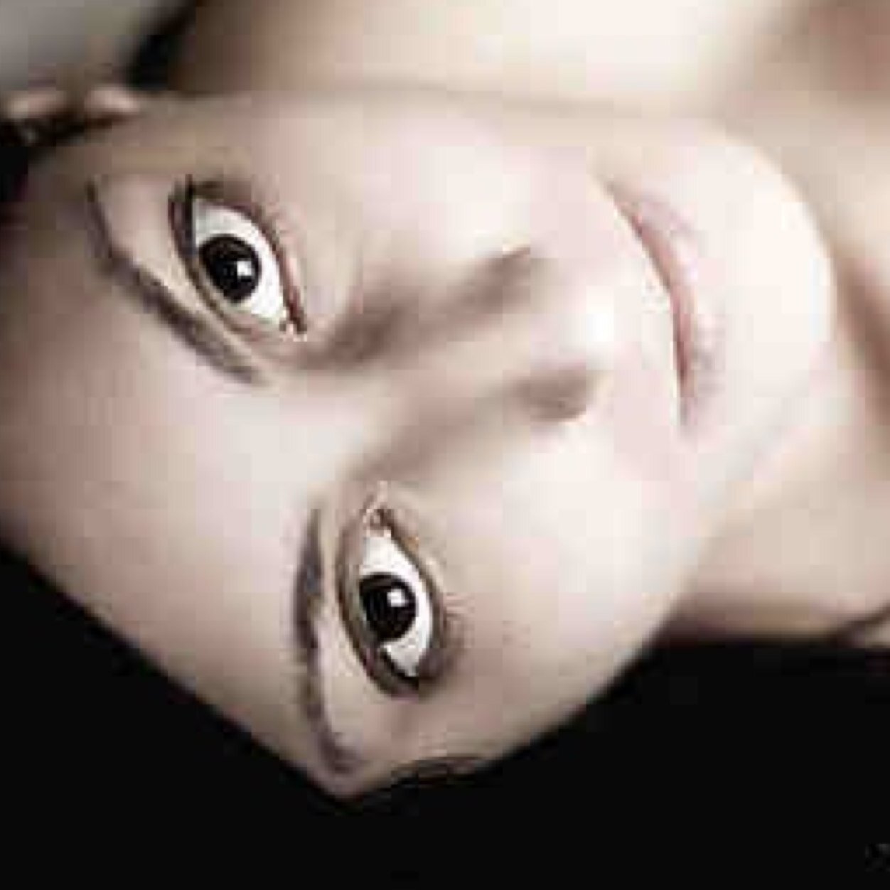 rufflem0nster's profile picture. Coffeehouse co-owner. Ruffles lover. Happiness seeker.