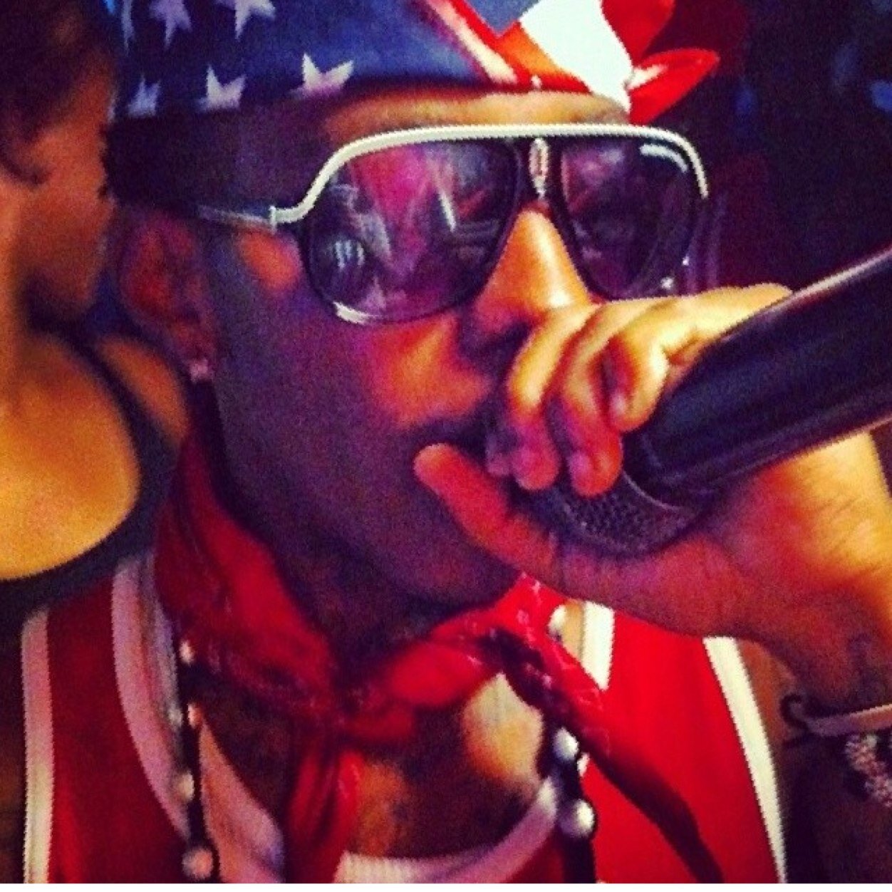 #TEAMTATTED #TEAMLIBRA #StreetShitOnly #HiLifeorNoLife

IG: @KinoGambino KIK: Kino_Gambino