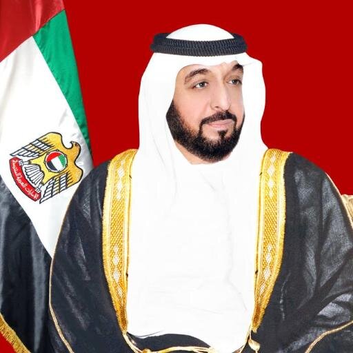 ‏تدري وش اللي بالخلايق يمشيك
      ويحط لك بالناس قيمه وشيمه
طيبك وأخلاقك وصادق مباديك
      ونفسٍ بشوشه بالتعامل حشيمه

صحيح 👌