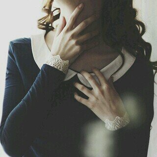 ‏أمُّك .. هي الوحيدة التي لا ترجو من حبِّك شيئًا .