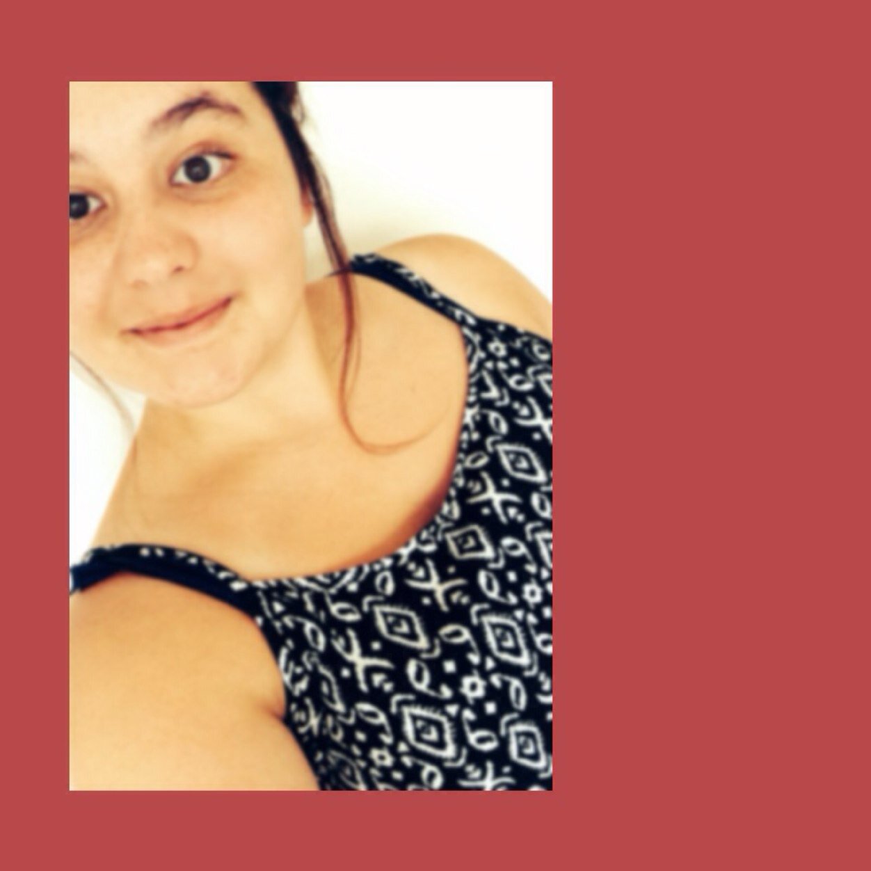 Kia ora, im anya :) 
Singer, and songwriter, inhave dreams ti meet my role models, follow c:
