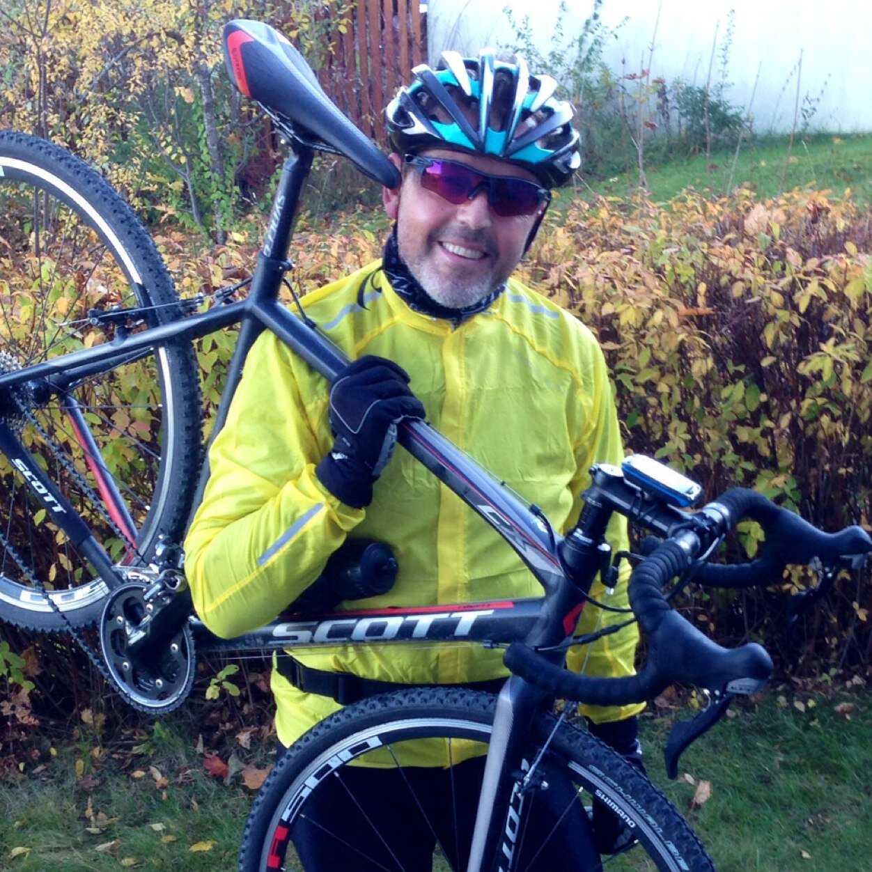 RolfKValderhaug's profile picture. Sports og fotointeressert mann som er glad i fart og redd for høyder