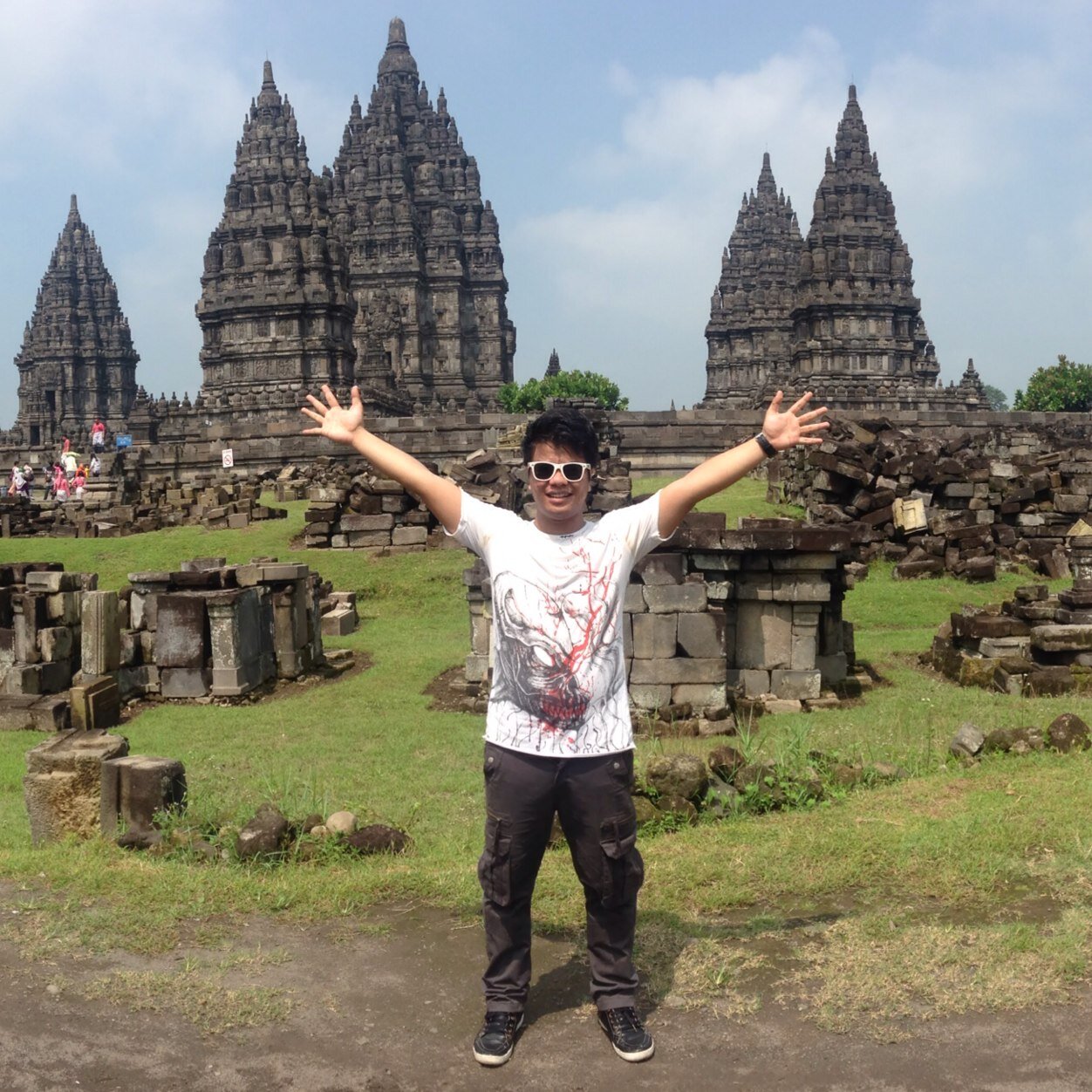 graphic designer | adventurer | rere | juventus