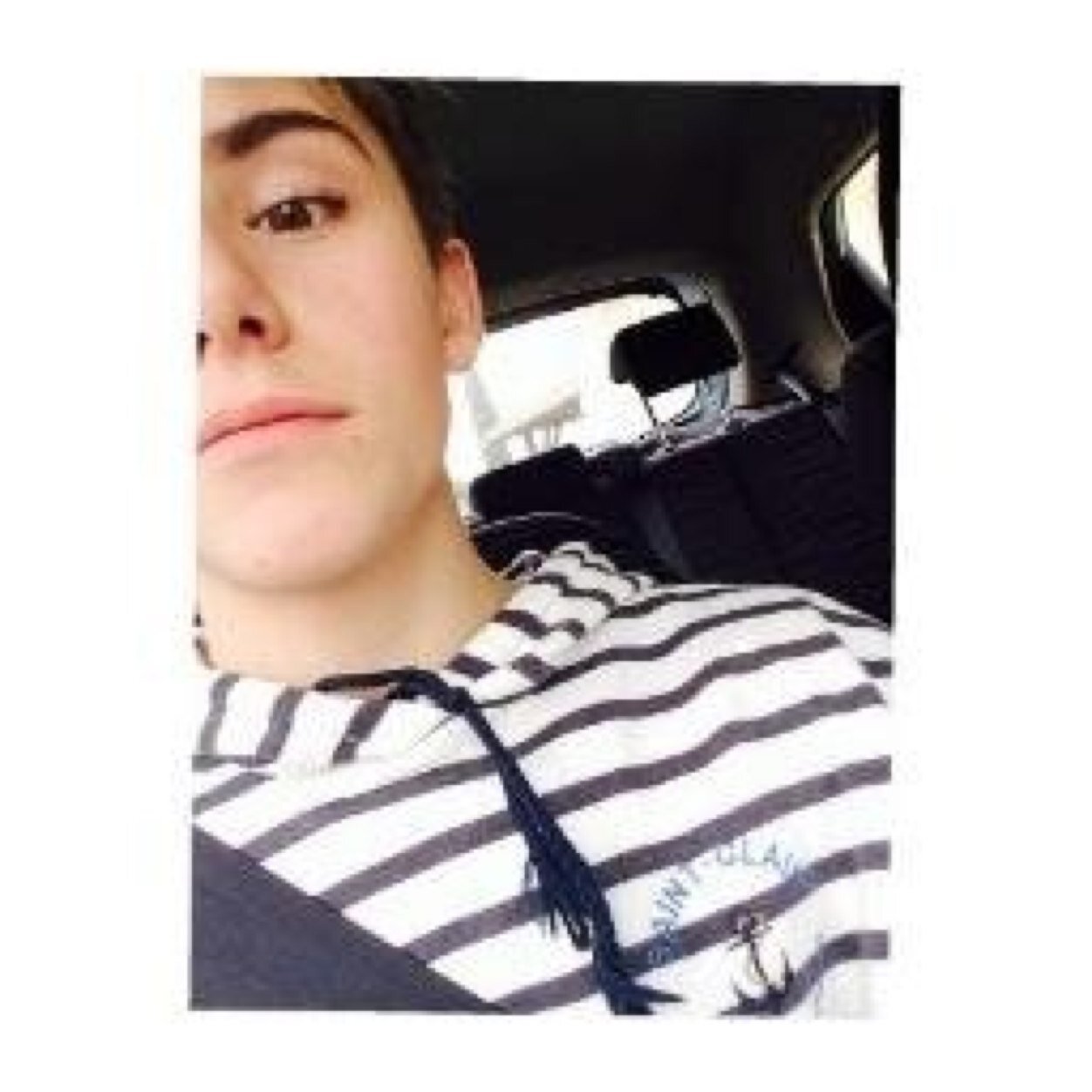 QuotesAdri_'s profile picture. Compte quotes de @sadbitchies .