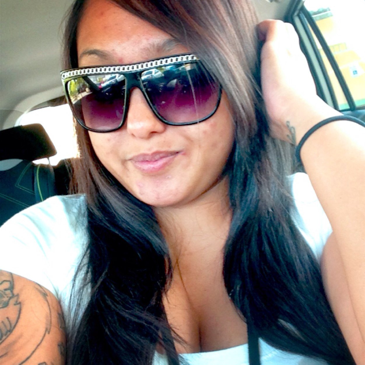 BrittneyCruce's profile picture. Make-up presenter