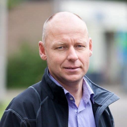 Dit is het officiële twitteraccount van Wim van Keulen, wijkmanager van Zeist-Oost en Vollenhove bij de gemeente Zeist. Contact? Bel 14 030