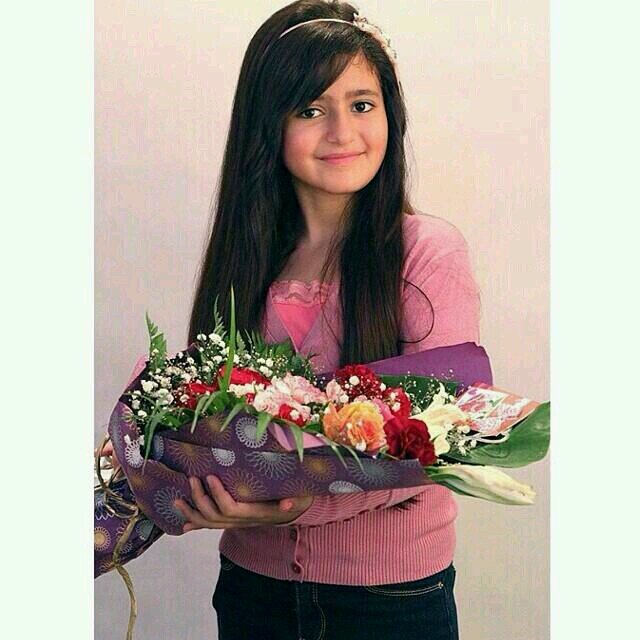 ‏لا أقبل الحب أبدآ .. من فضلكم إبتعدوا عني جميعا ..                                                      أسكن هناك حيث آبواب الحزن♡