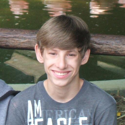 JoeiSekC777's profile picture. My name is JoeiSekC777  i'm fat I love fat peeps so if you are fat come here my weaght is 219 and i'm 9