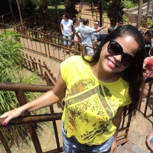 O que vale dessa vida,è apenas SER FELIZ.! :)