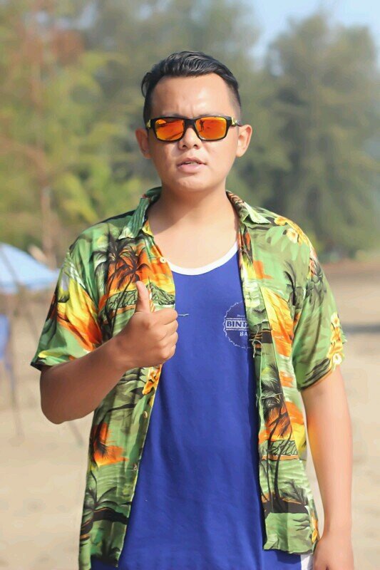 Rhama_afifi's profile picture. [CHOCOLATE STARFISH] |  SCREAM |  GROWL |  PIGSQUELS |  HIPROCK |  I'M ADDICTED TO ADERENALIN | MILANISTI