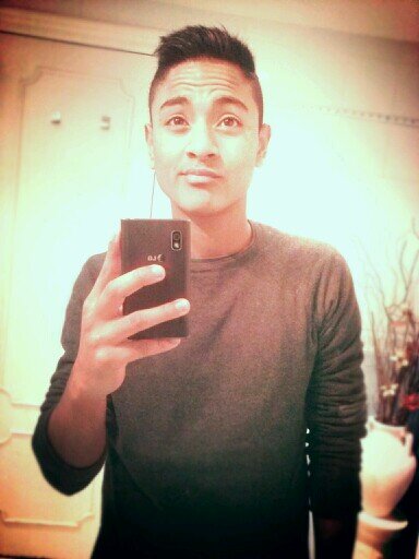 pallares_97's profile picture. Yo dormía y soñé que la vida era alegría. Me desperté y vi que la vida era servicio. Serví y comprendí que el servicio era alegría