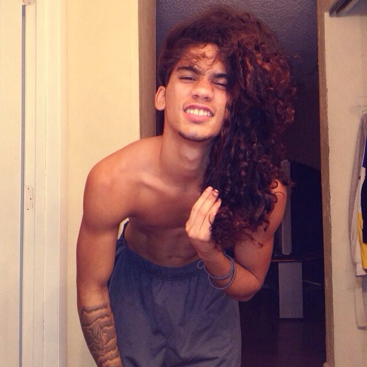 MannyVee_'s profile picture. 