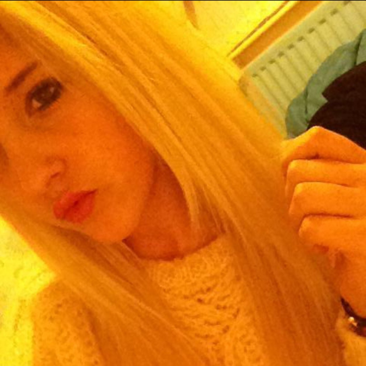 Follow my instagram: Abbey Donaldxo
