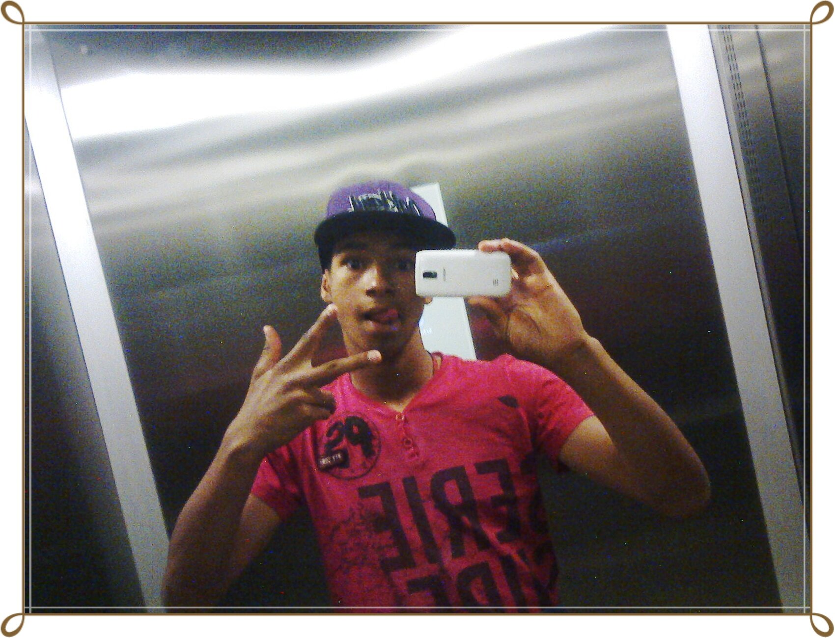 MLewandowisk's profile picture. Tudo vale a pena quando a alma não é pequena.