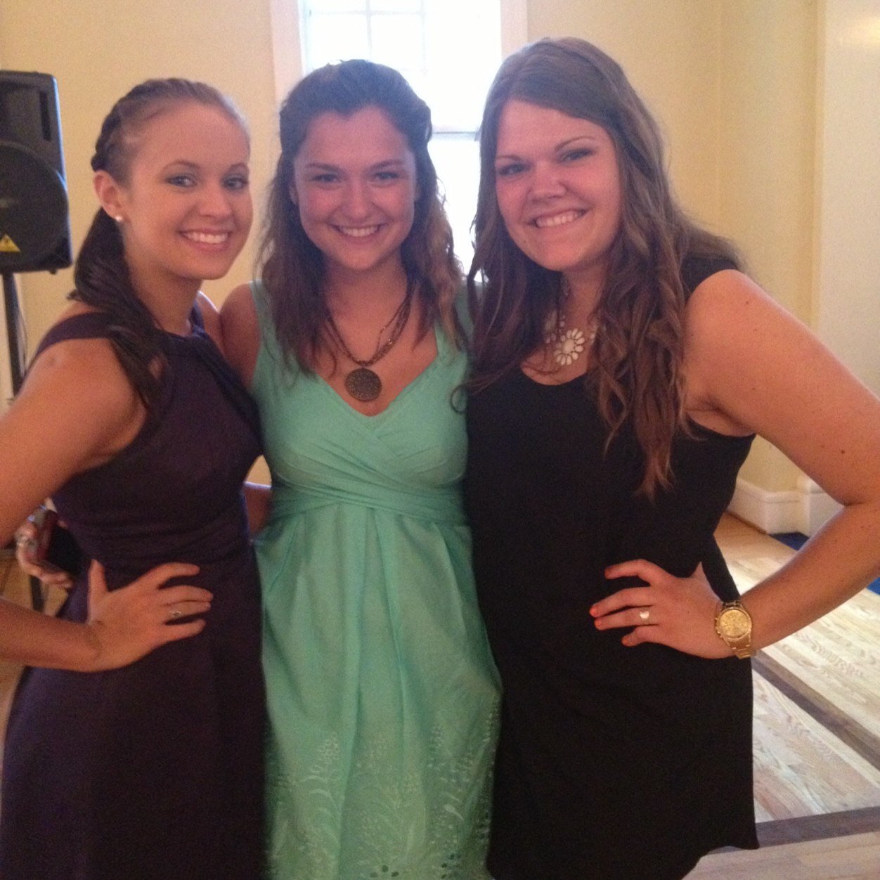 carolyn_hawks's profile picture. Don't worry about anything. God is in control