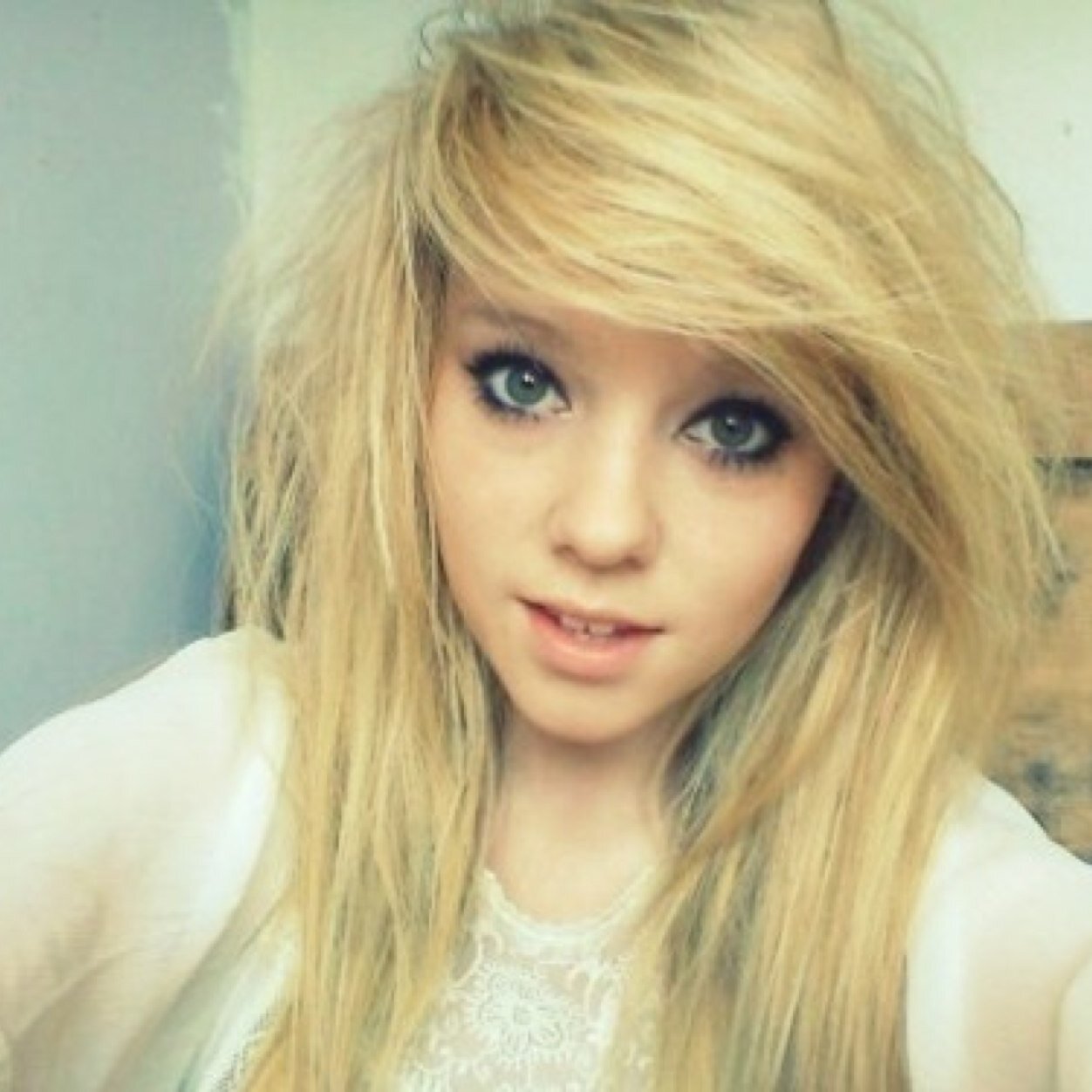 Follow me i follow back