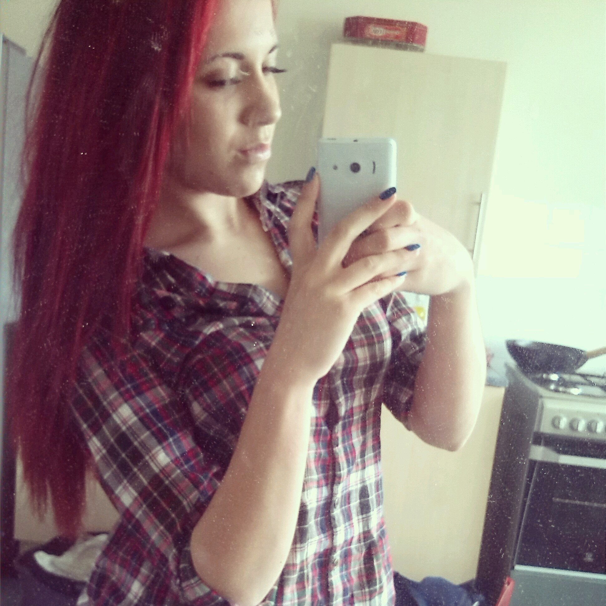 snapchat: lawrenashliegh facebook: lawren ashliegh woodward instergram: lawren_woodward