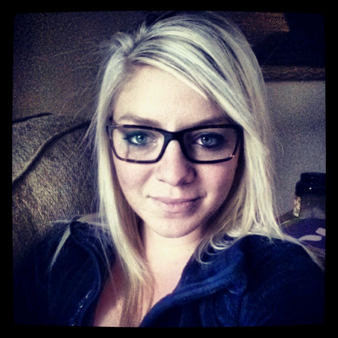 Student, wife, dog lover, learning yoga, food enthusiast.