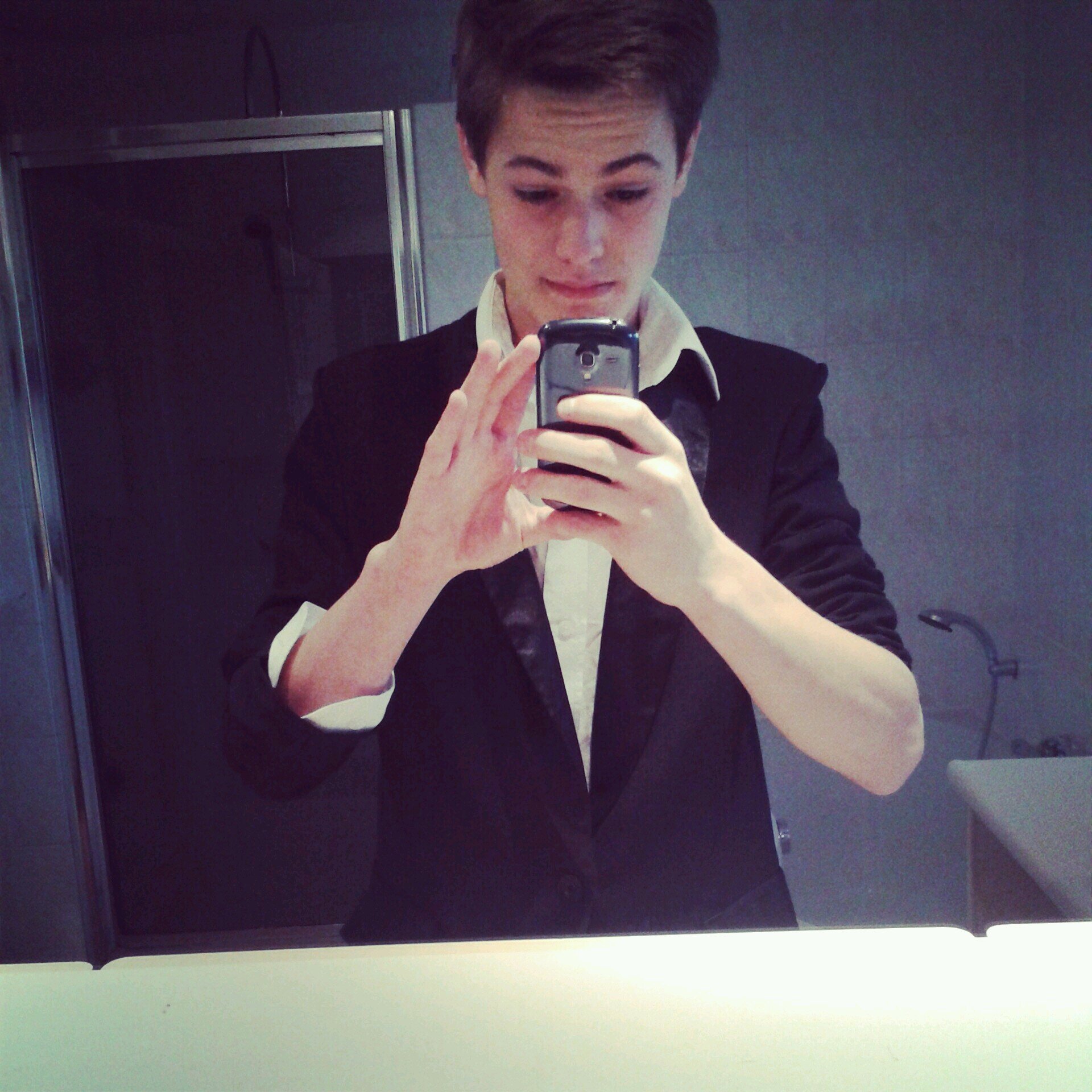 insta; mikejansen1999
snap; mikejansen1999