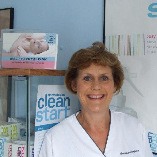 Dermalogica skin care EXPERT who loves to make YOU feel amazing! Hollywood wax trained by Kim Lawless @TheWaxQueen . Massage & facials are my speciality