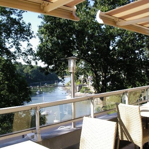 Hôtel de charme au Bono dans le Morbihan, Bretagne Sud. Idéal pour se reposer,se balader,se ressourcer grâce à son Spa privatif et sa vue imprenable sur le port