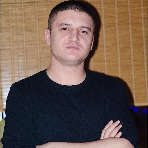 Muzica e prima voce...