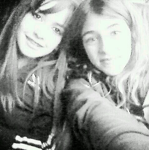 Lokaatusss y Soniaaaa lo petan.