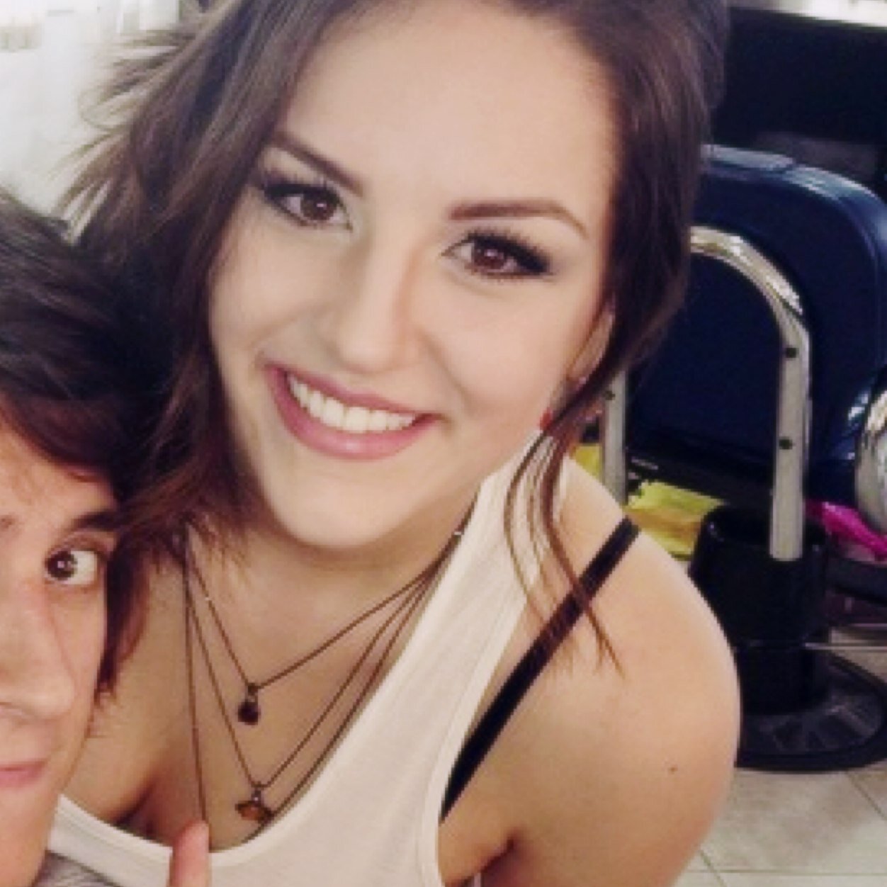 Eu gosto muito mais de cachorro do que eu gosto de gente. | @Kefera | 07.05.12