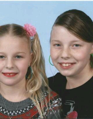 esmeeklone's profile picture. 