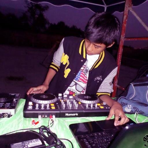 Dj Poker