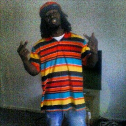 Follow me on Facebook and IG Lj Gutta Youtube subscribe to my Channel HoodRealMoB Music