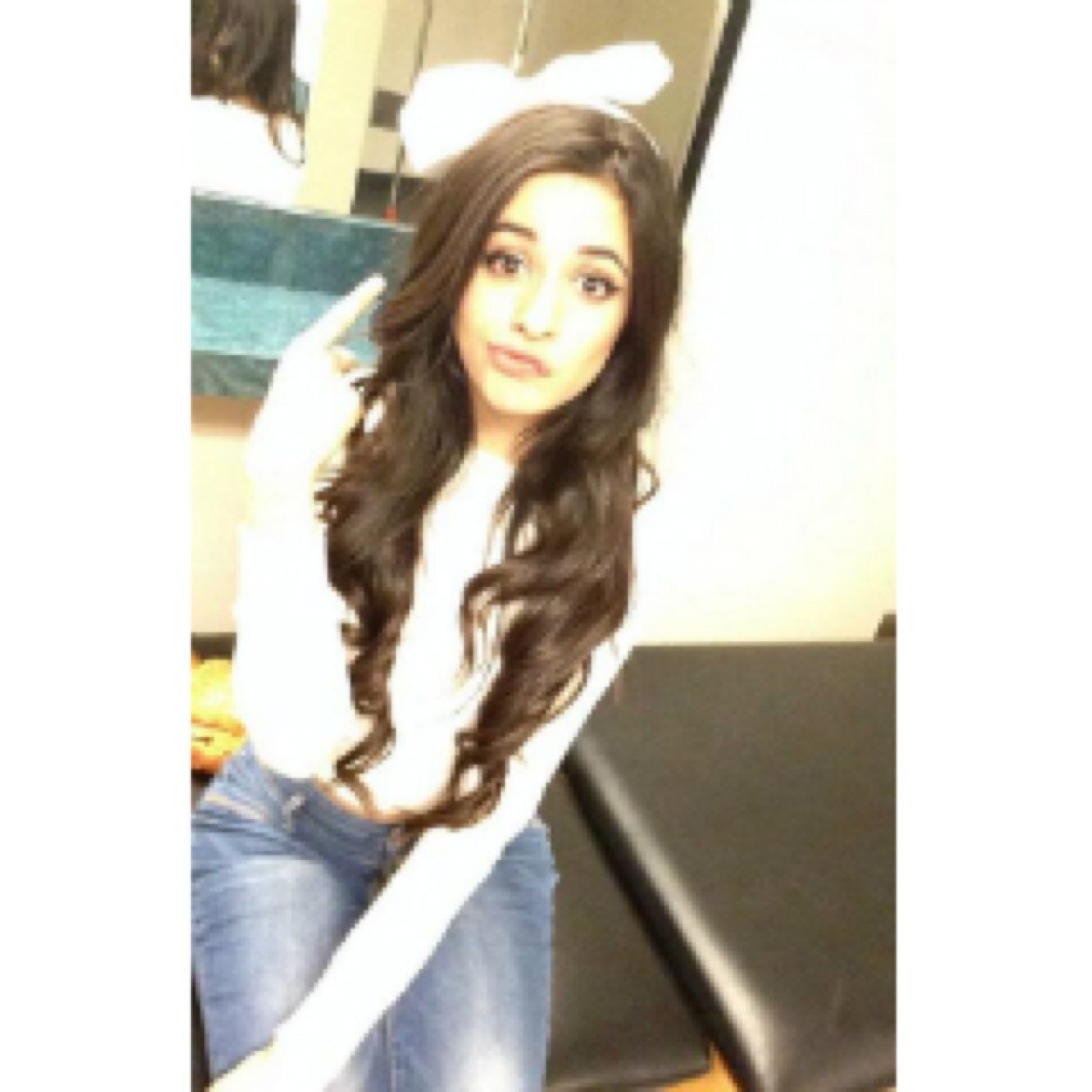 Camila, 16, single.