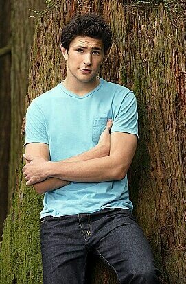 Kyl3XY2's profile picture. |Rp|18|Single|I'm bi | I love sour patch kids! yum My favorite sport is basketball I can make any shot. I don't know who I am.