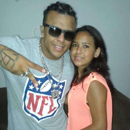 beijinho no onbro pro recalque passe longe8)