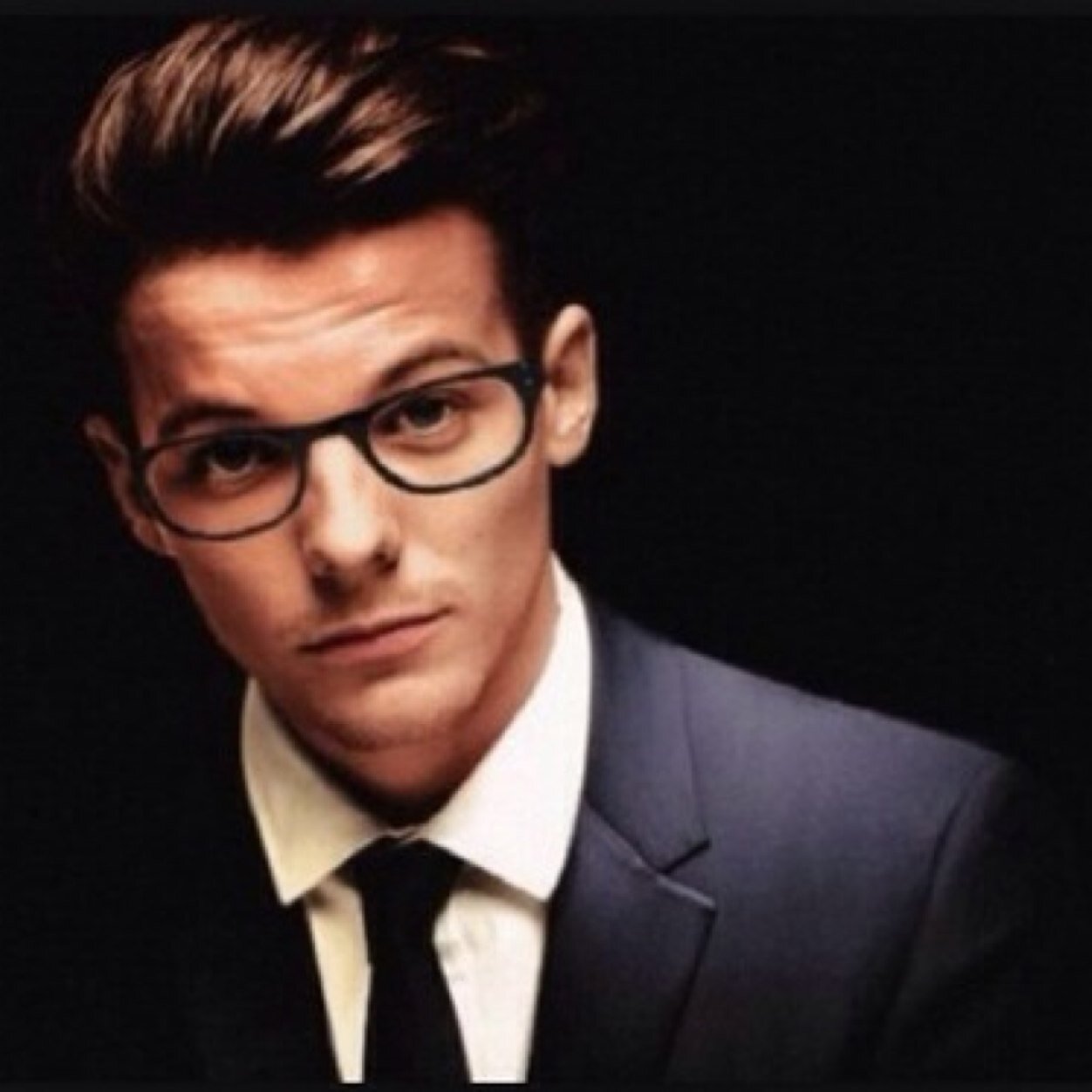 I`m just a normal guy.Im the english teacherRp1:single rp2:im his @harrystylesbu90 rp3: @fakxngthem is mine rp4:taken by @horanxjn rp5:Taken by @elliebear_horan
