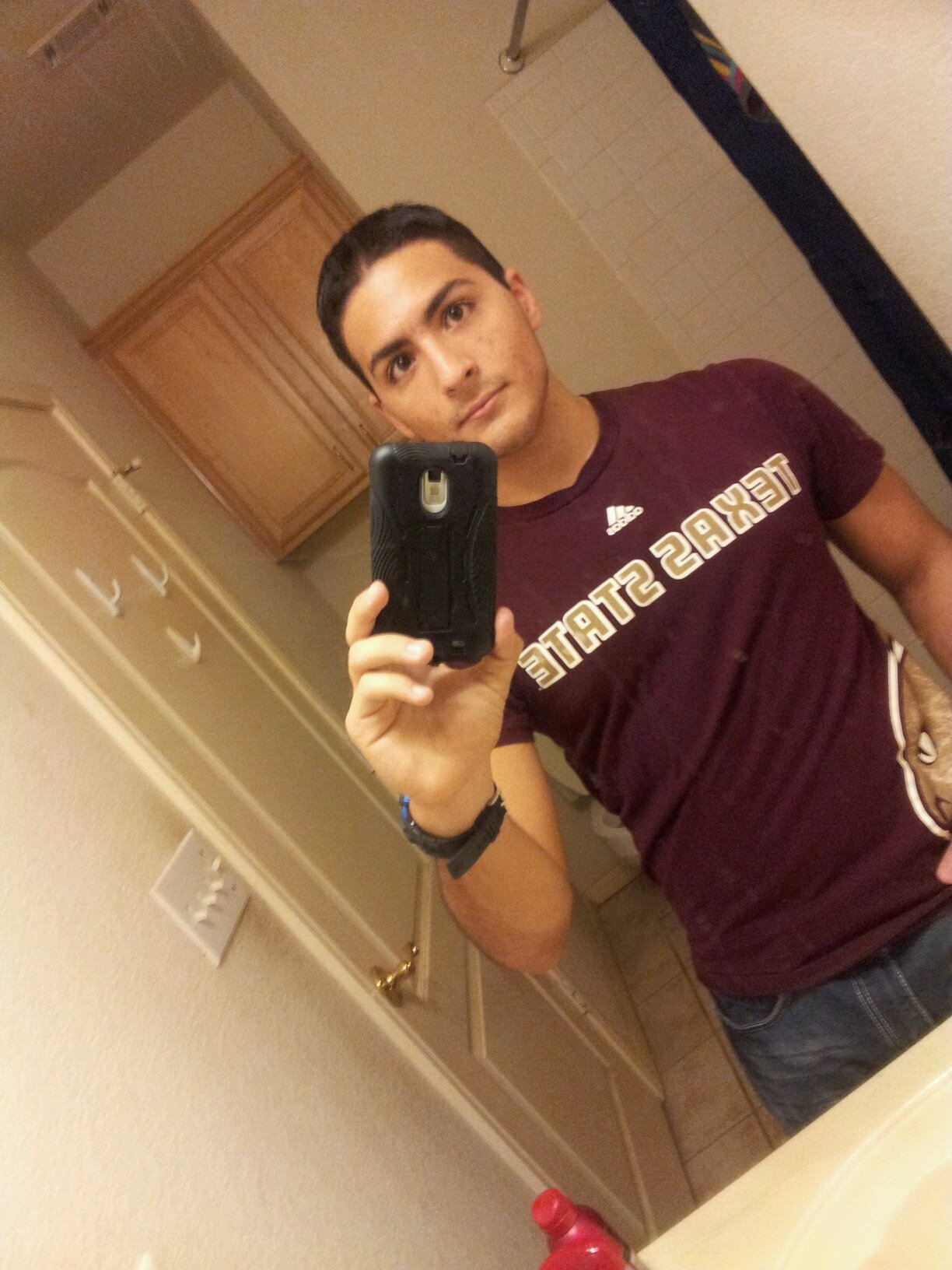Argentina born, American raised.. Eat 'em up cats! Proud TXST Bobcat, Texas Army National Guard Member