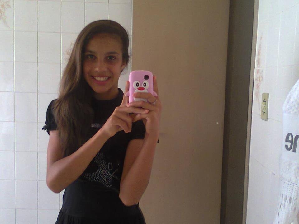 sou gemiana,gremista fanatica,adoro redes sociais,e amo curtir com os amigosss