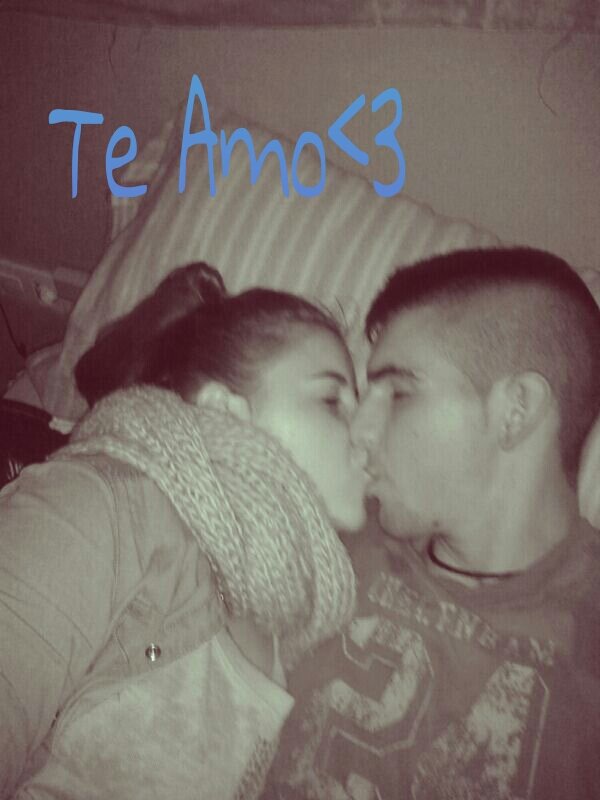 vivir la vida en cada momento y por supuesto al lado de mi niño..! TE AMO 24:-*