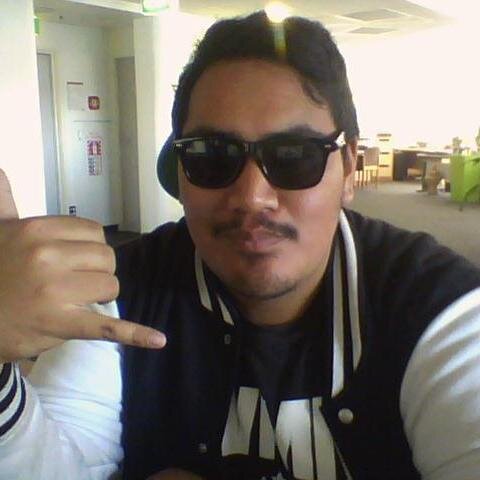 GOD-CHASER, KINGDOM-BUILDER, FAMILY-LOVER, FRIEND-CARER, MEAN SINGER (hahaa) BUCK-DANCER (?) BEAT-MAKER, TABLE-TAPPER, DAY-DREAMER.. ALL IN ONE BREATHE! :D