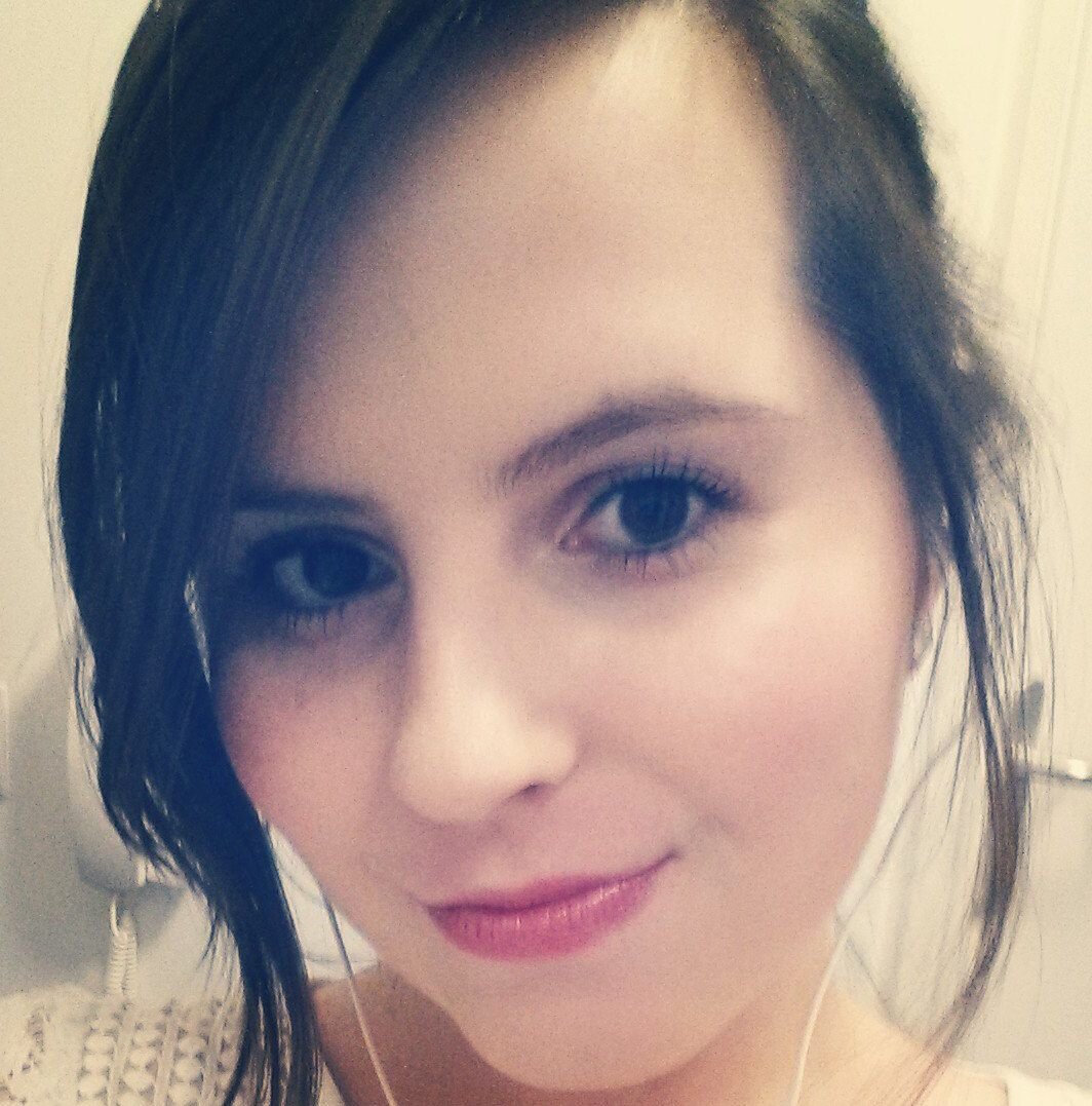 JuneEVanHeuven's profile picture. PR and Marketing student. Currently studying at LCC and KATHO.