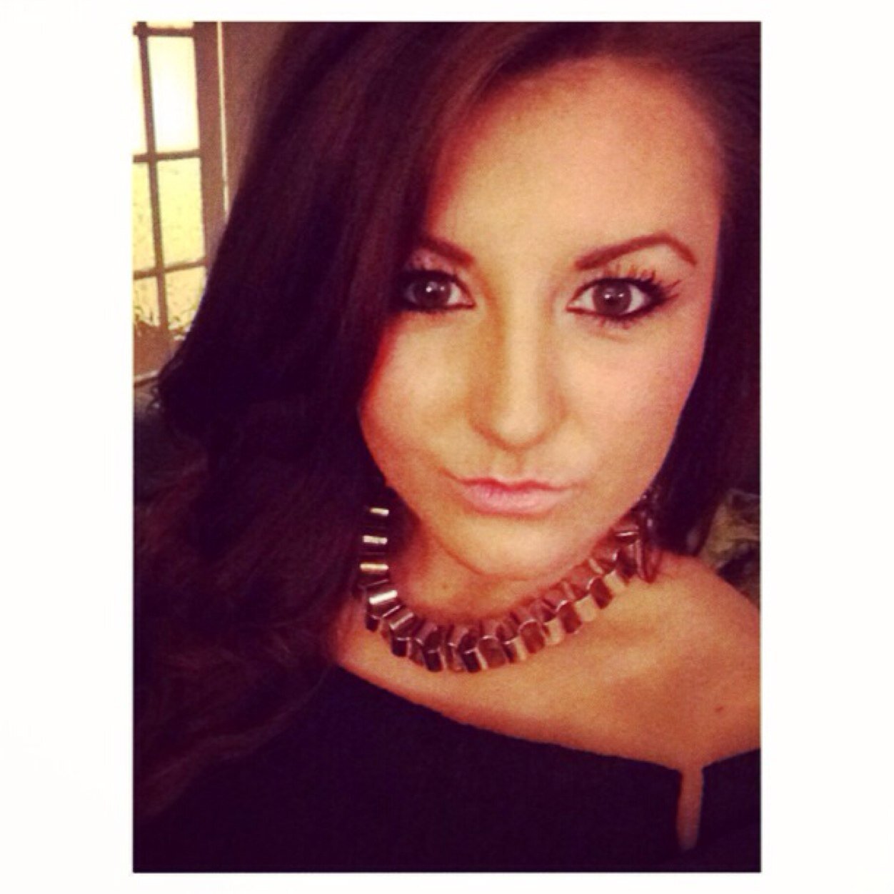 yasminlebonC's profile picture. ♛ Cocktails.. Marraz.. Music.. Sun And Whats A Party With Out My Man... Somes Me Up.. Lets Get Loooose!!! ♛