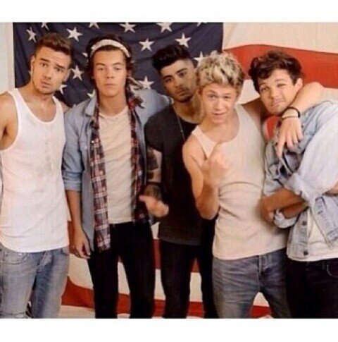 Free Follow! Follow My main account @Taly_aguayo i'll follow back so thats 2 follows:) xx