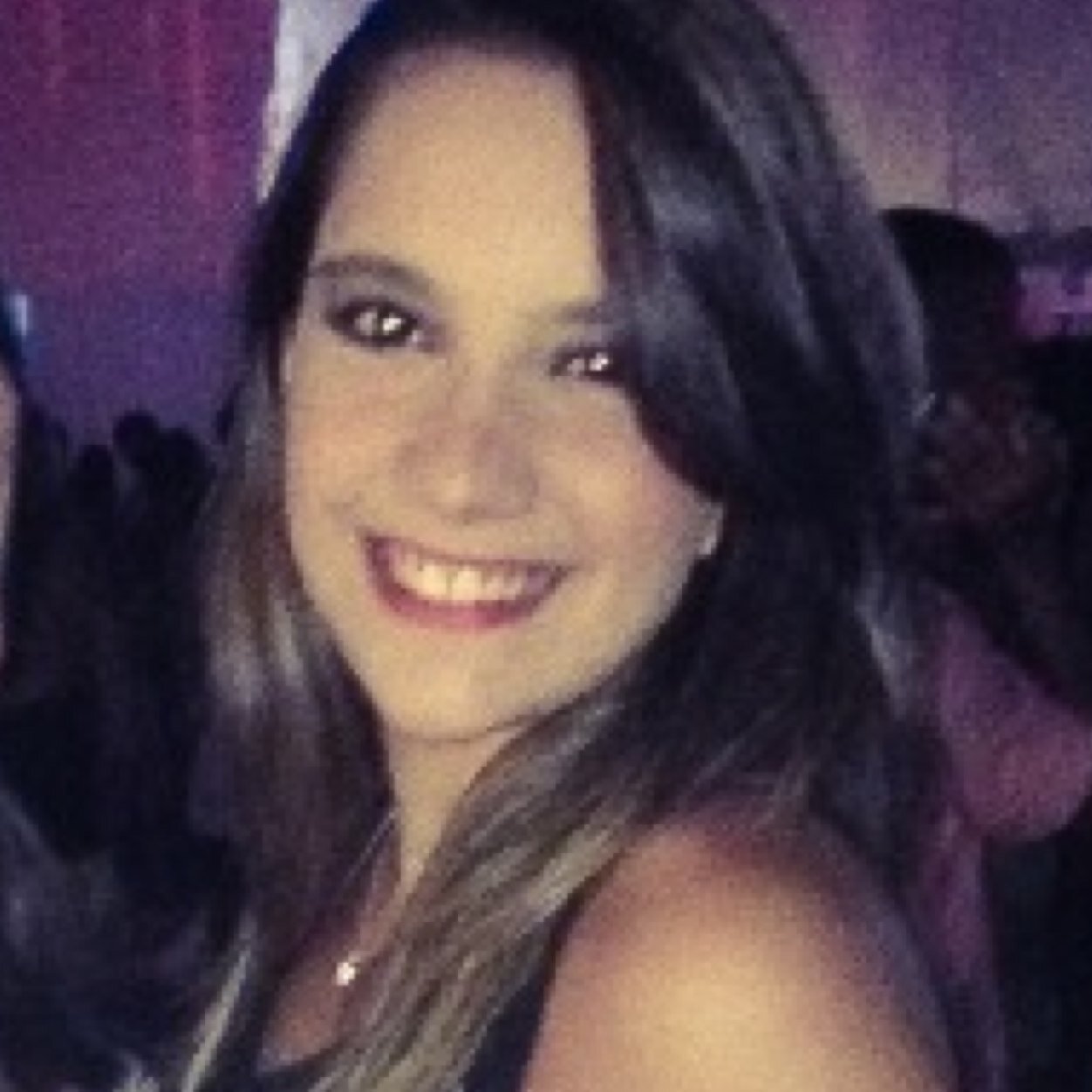Momentos são eternos. Pessoas são únicas. E a vida, é uma só. ∞