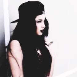 whcar_'s profile picture. 