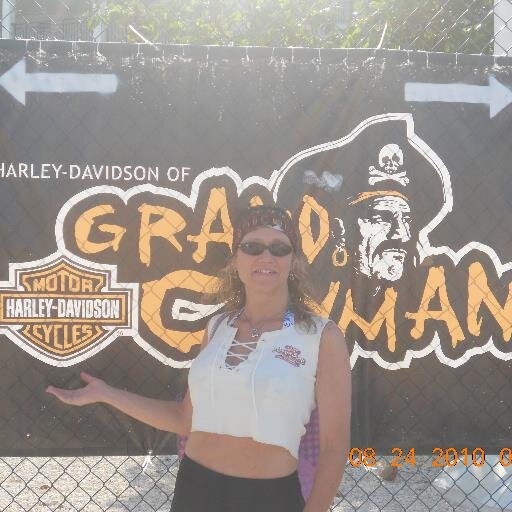 420_cm's profile picture. I love God & God is love!!! 3 Fav. verse is Psalm 46:10 Be still & know I am God! (: I love everyone w/Gods love flowing thru me. 3