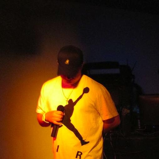 *follow me* i follow back*
#802 #Lyricist #RealHipHop
Just Shut Up & Listen