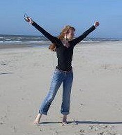 Blogt over vrijgezellenleven ✿ doet interviews ✿ schrijft artikelen ✿ 32 jr ✿ vrijgezel ✿ passie voor schrijven ✿ schrijver op @plein9 ✿ enjoying life!